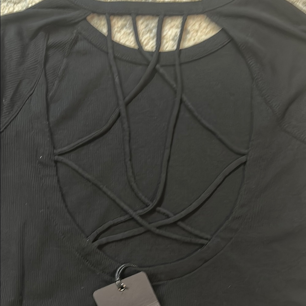 NWT - Chaser lightweight ribbed Black Long Sleeve Top with criss cross back - Picture 3 of 5